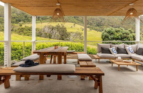 Blueys Beach House | Arkon - beautiful spacious pet friendly home with ocean and beach views