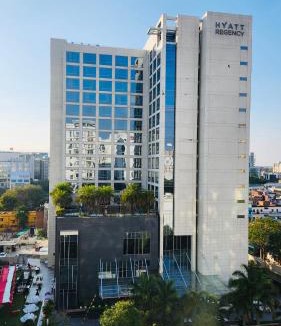 Gomti Nagar Apartment | ARMERIA STAY DLF MYPAD-512
