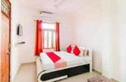 Allahabad Hotel | Arpit Hotel By WB Inn