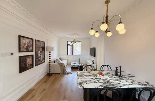 Dapuqiao Apartment | Aryas Apartment near Tianzifang area