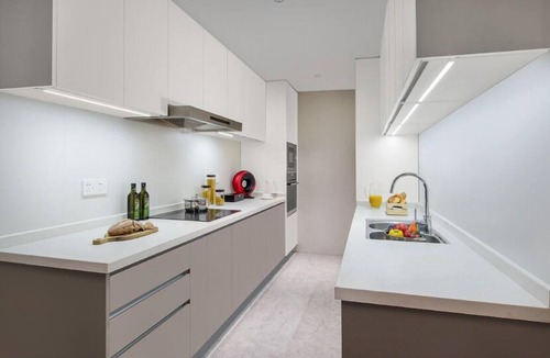 Yuzhong Hotel | Ascott Raffles City Chongqing