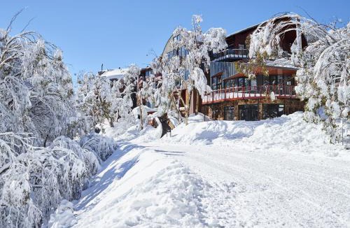 Falls Creek Cabin | Astra Falls Creek