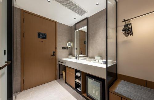 Qiao Kou Hotel | Atour Hotel Baofeng Road Tongji Medical College