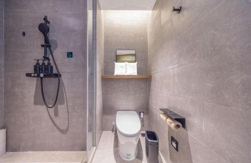 Chaoyang Hotel | Atour Hotel Beijing Chaoyang High Speed Railway Station