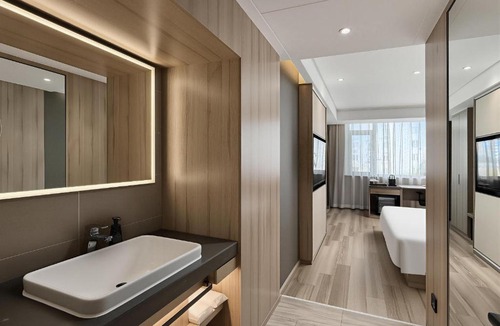 Panjiayuan Hotel | Atour Hotel Beijing Guomao Jingsong Railway Station