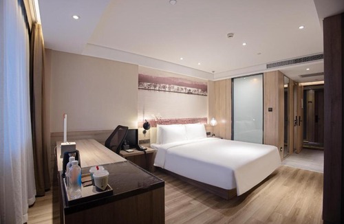 Panjiayuan Hotel | Atour Hotel Beijing Guomao Jingsong Railway Station