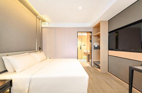 Xuanwu Hotel | Atour Hotel Beijing Liuli Bridge West Station