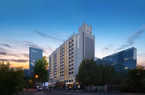 Middle Chaoyang Hotel | Atour Hotel Beijing Sanlitun Tuanjiehu Station