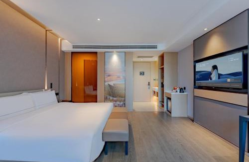 Erdao Hotel | Atour Hotel Changchun Jingkai District, South Lake Road