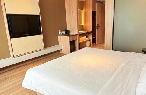 Zhangqiaocun Hotel | Atour Hotel Changjiang North Road Wuxi
