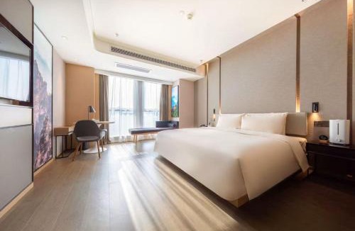Yu Hua Hotel | Atour Hotel Changsha Xiyingmen Fancheng