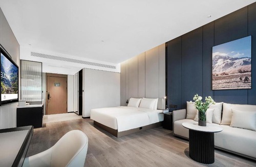Jinjiang Hotel | Atour Hotel Chengdu Jinhua Wanda Liulichang