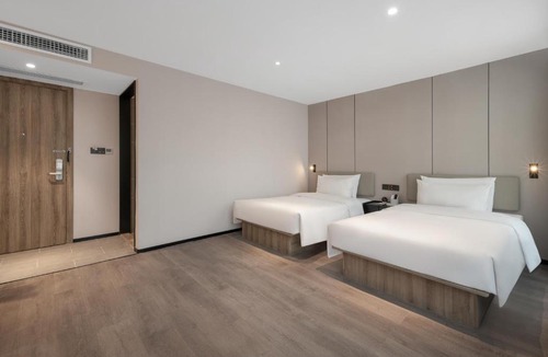 Shuangliu District Hotel | Atour Hotel Chengdu New Convention and Exhibition Center Branch