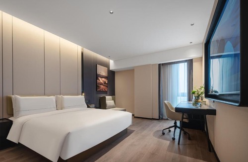Shuangliu District Hotel | Atour Hotel Chengdu Tianfu Erjiang Temple Metro Station