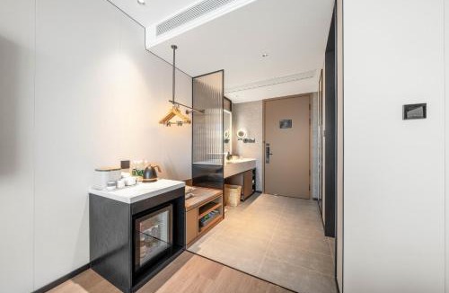 Pailou Hotel | Atour Hotel Chongqing Wanzhou Wanda Beibin Avenue