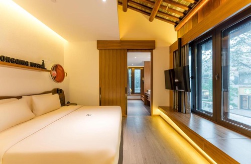 Yuzhong Hotel | Atour Hotel Chongqing Xintiandi Daping