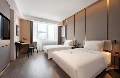 Xinghai Commercial Area Hotel | Atour Hotel Dalian Xinghai Square