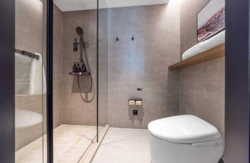 Xinghai Commercial Area Hotel | Atour Hotel Dalian Xinghai Square Convention and Exhibition Center Metro Station