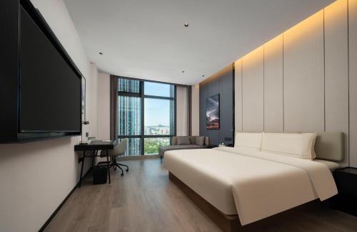 Ganjingzi Hotel | Atour Hotel Dalian Xinghaiwan Bridge Gaoxin Wanda Plaza with Sea View
