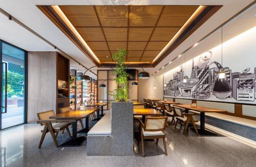 Jin'an District Hotel | Atour Hotel, Doumen Metro Station, Hualin Road, Fuzhou