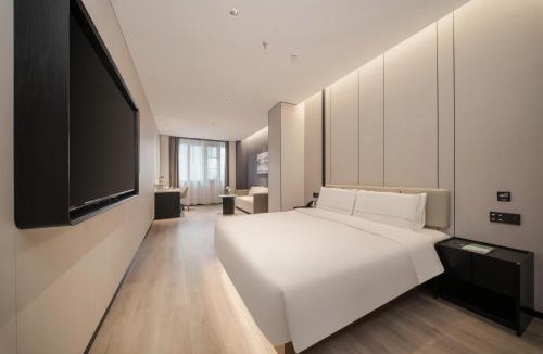 Cangshan Hotel | Atour Hotel -Fujian Avenue, Hongtang Metro Station, Fuzhou