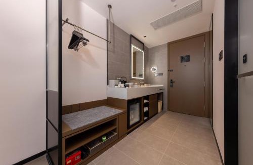 Jin'an District Hotel | Atour Hotel Fuzhou Jin'an Wuliting Metro Station