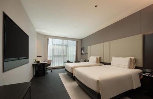 Huadu Hotel | Atour Hotel Guangzhou Baiyun International Airport Baotailai Center