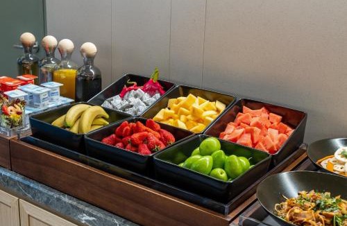 East Huanshi Road Hotel | Atour Hotel Guangzhou Yuexiu Taojin Subway Station