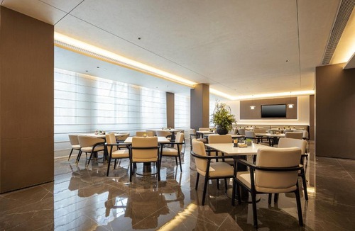 Liwan Hotel | Atour Hotel Guangzhou Yongqingfang Zhongshan Eight Metro Station
