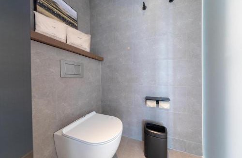 Panyu Hotel | Atour Hotel Guangzhou Zhongcun Hanxi Changlong Metro Station