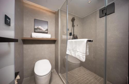Guilin City Centre Hotel | Atour Hotel Guilin Railway Station Yingtai Building