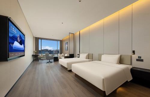 Donghu District Hotel | Atour Hotel Haikou International Duty Free City