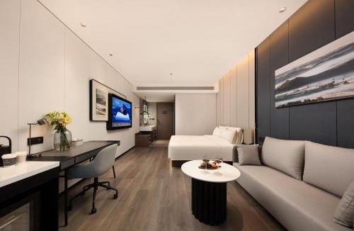 Longhu Qu Hotel | Atour Hotel, Hanjiang Road, Zhuangang New Town, Shantou