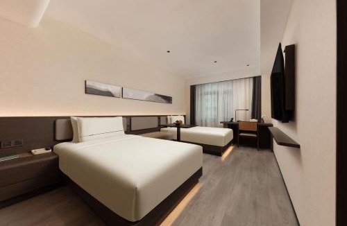 Harbin City Center Hotel | Atour Hotel Harbin Sophia Cathedral Tiandi Street