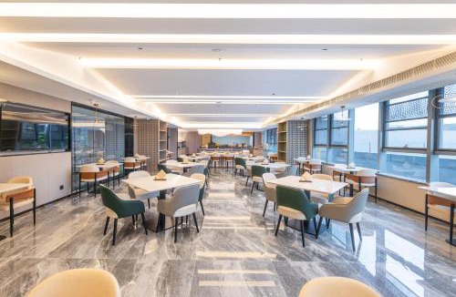 Luogang Hotel | Atour Hotel Hefei Luogang Central Park Shanghai Road