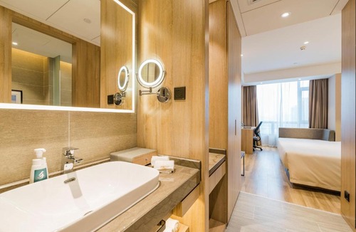 Changqing Subdistrict Hotel | Atour Hotel Hefei South Railway Station