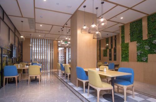 Nanqi Subdistrict Hotel | Atour Hotel Hefei Wangjiang West Road 1912 Street