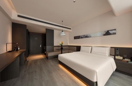 Fenghuang Hotel | Atour Hotel Hongqiao Fenghuang Ancient City