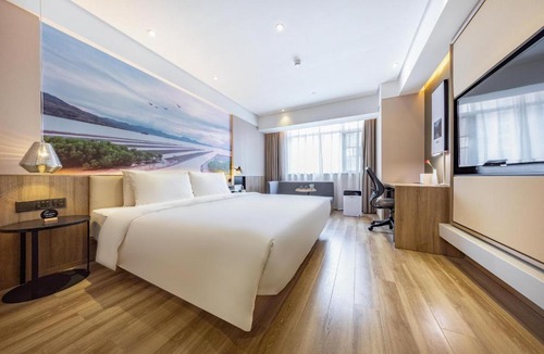 Huiyang Hotel | Atour Hotel Huizhou Huiyang High-speed Railway Station