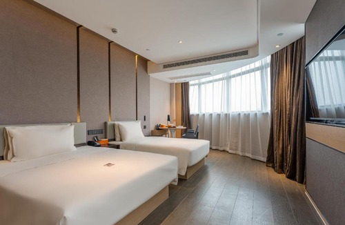 Wuxing Hotel | Atour Hotel Huzhou City Government