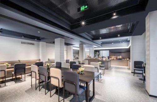 Wuxing Hotel | Atour Hotel Huzhou Dongwu Intime Fenghuang Road Light Hotel