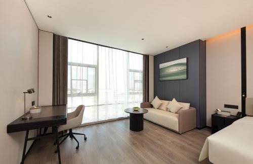 Pengjiang Hotel | Atour Hotel Jiangmen Hetang Longhu
