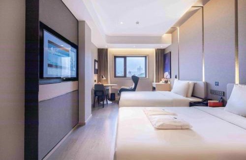 Lixia District Hotel | Atour Hotel Jinan Quancheng Plaza Kuanhouli