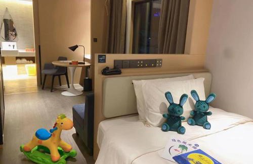 Lixia District Hotel | Atour Hotel Jinan Quancheng Plaza Kuanhouli