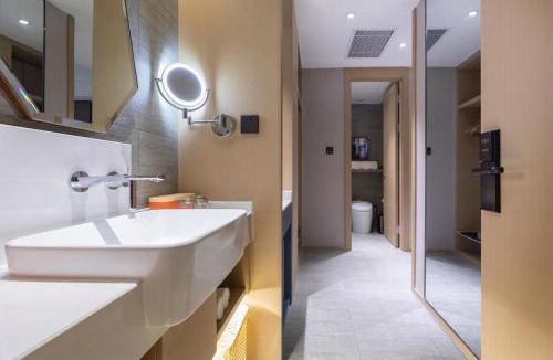 Lixia District Hotel | Atour Hotel Jinan Quancheng Plaza Kuanhouli