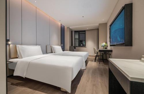 Hejiang Pavilion Hotel | Atour Hotel Jiuyanqiao Niwangmiao Metro Chengdu