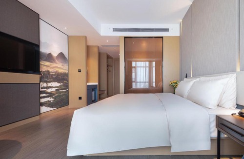 Xishan Hotel | Atour Hotel Kunming City Government Xishan Dianchi Lake