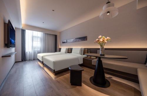 Xishan Hotel | Atour Hotel Kunming Dianchi Haigeng Dam