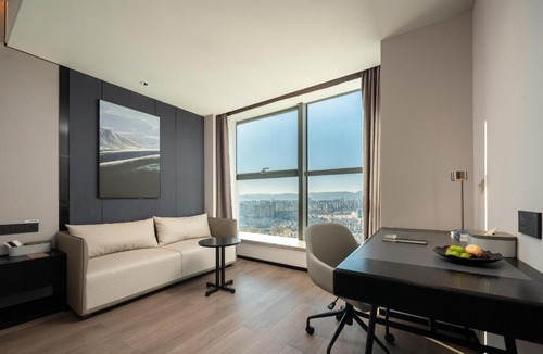 Guandu Hotel | Atour Hotel Kunming Guandu Longhu Times Financial Center