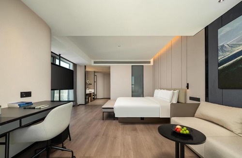 Guandu Hotel | Atour Hotel Kunming Guandu Longhu Times Financial Center